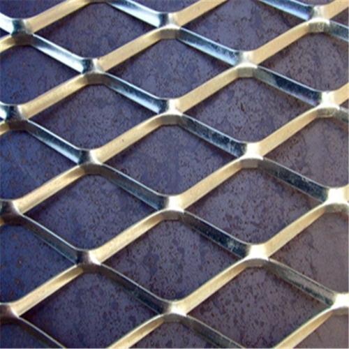 大量供应重型钢板网 菱形金属板网 不锈钢板网镀锌钢板网